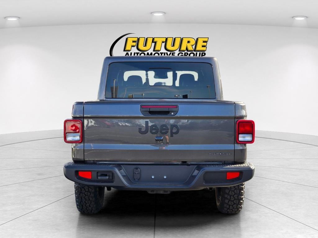 new 2025 Jeep Gladiator car, priced at $47,160