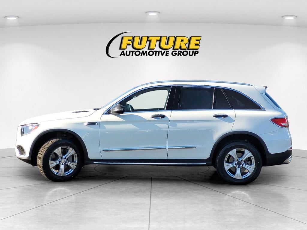 used 2018 Mercedes-Benz GLC 300 car, priced at $17,440