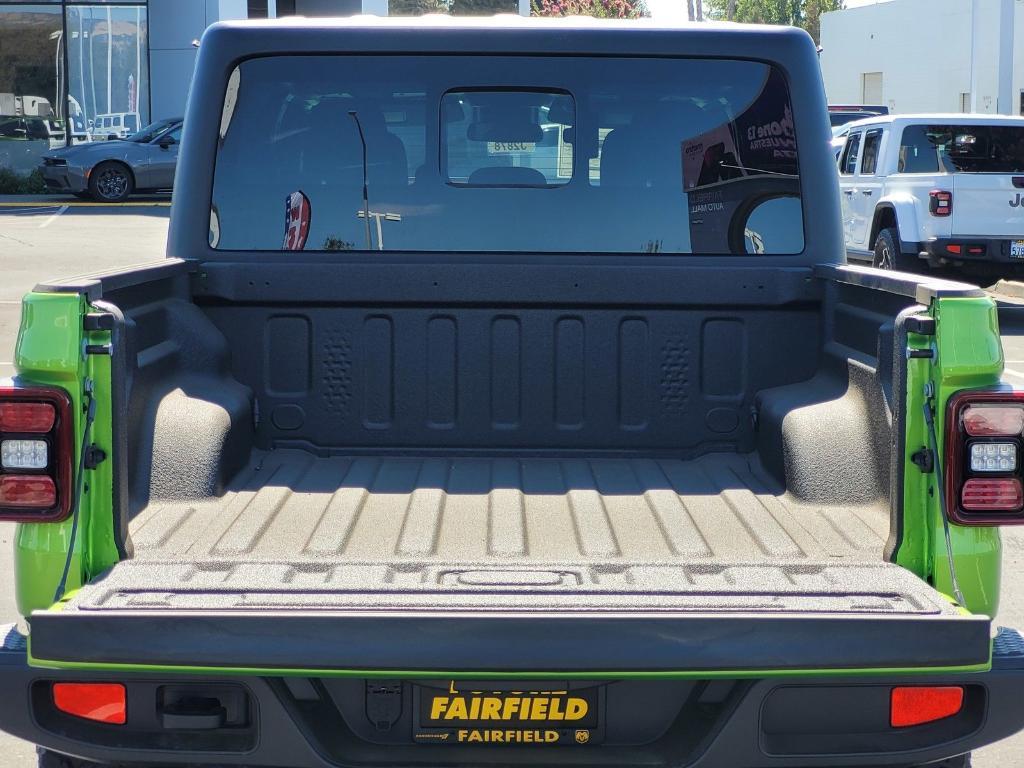new 2025 Jeep Gladiator car, priced at $47,790