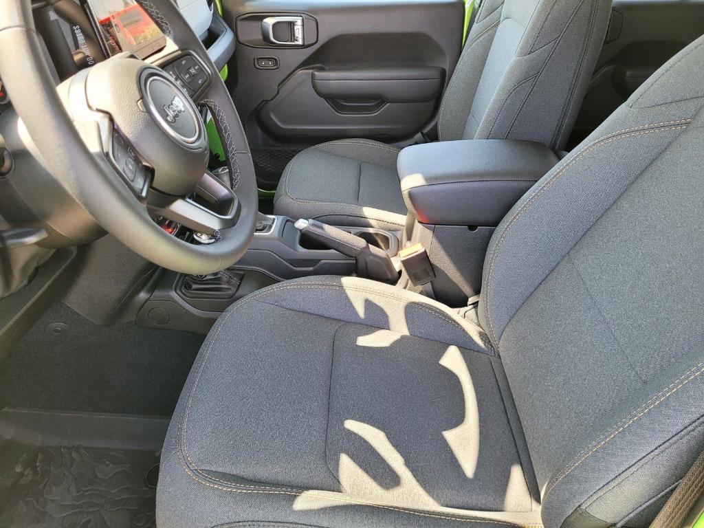 new 2025 Jeep Gladiator car, priced at $47,790