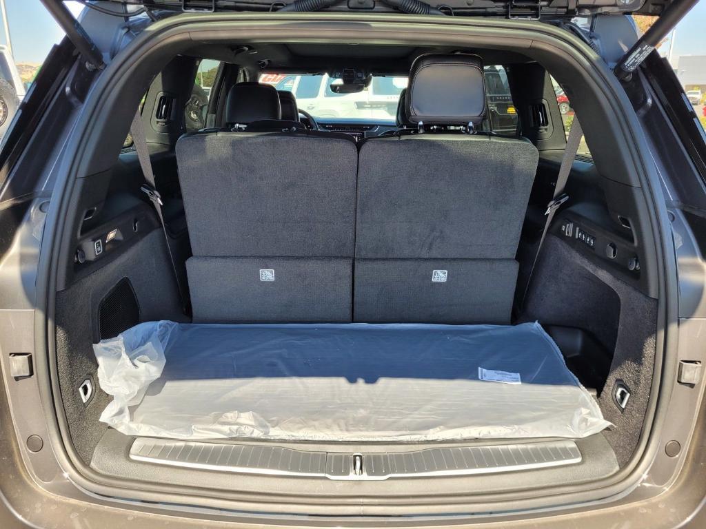 new 2025 Jeep Grand Cherokee L car, priced at $56,882