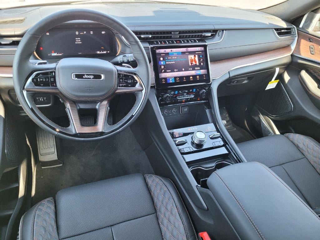 new 2025 Jeep Grand Cherokee L car, priced at $56,882