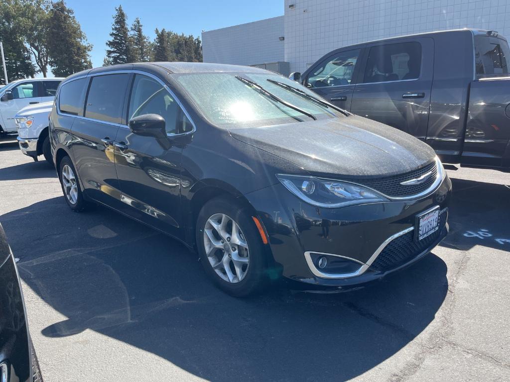 used 2020 Chrysler Pacifica car, priced at $18,987
