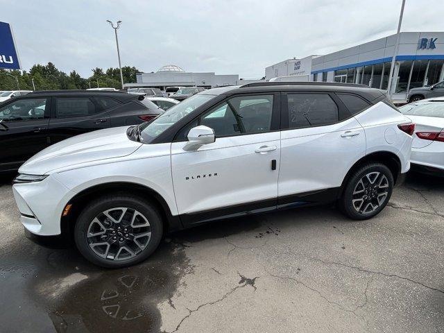 new 2024 Chevrolet Blazer car, priced at $43,878