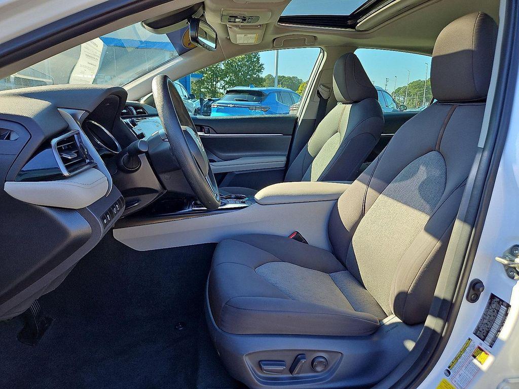 used 2019 Toyota Camry Hybrid car, priced at $19,492