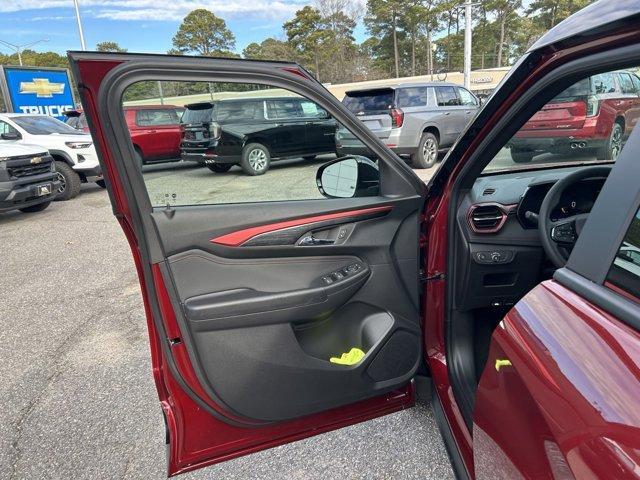 new 2025 Chevrolet TrailBlazer car, priced at $30,990