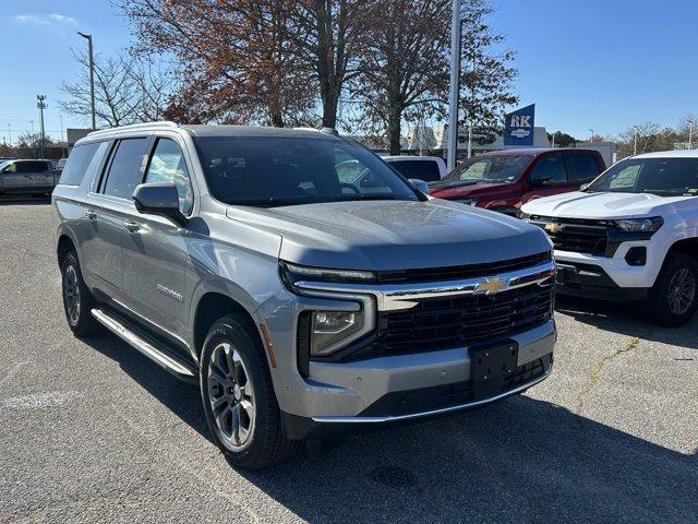 new 2025 Chevrolet Suburban car, priced at $64,595