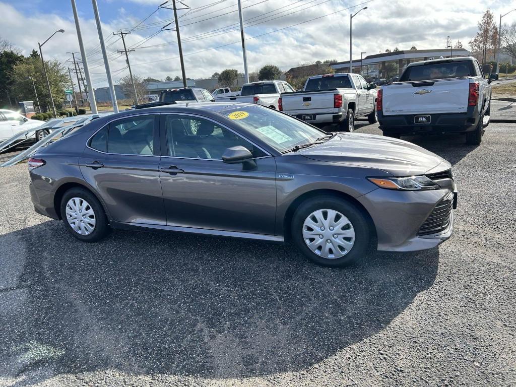 used 2019 Toyota Camry Hybrid car, priced at $23,587