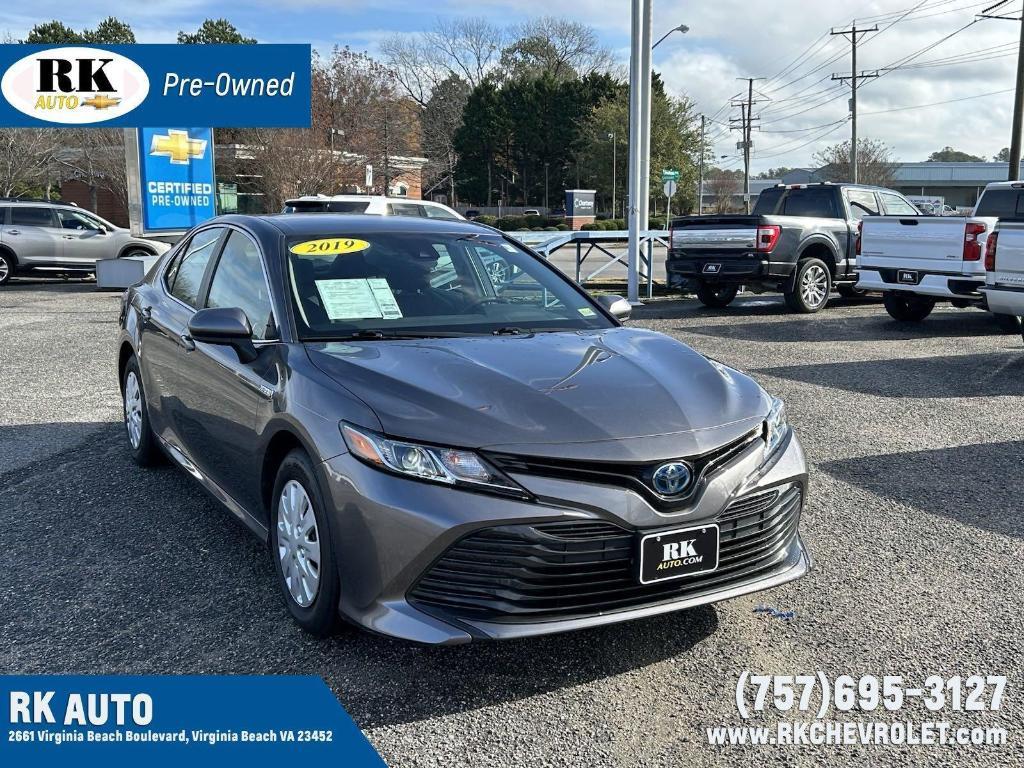 used 2019 Toyota Camry Hybrid car, priced at $23,587