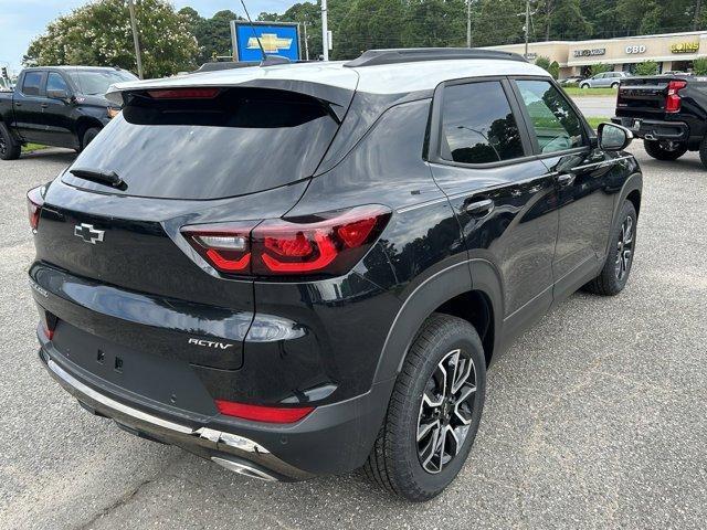 new 2025 Chevrolet TrailBlazer car, priced at $27,138