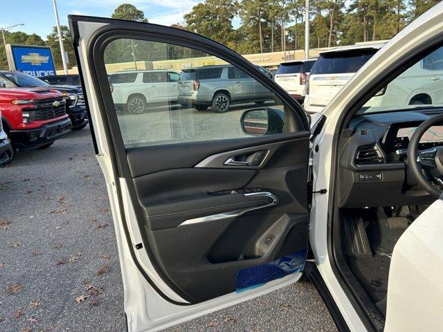 new 2024 Chevrolet Traverse car, priced at $38,995