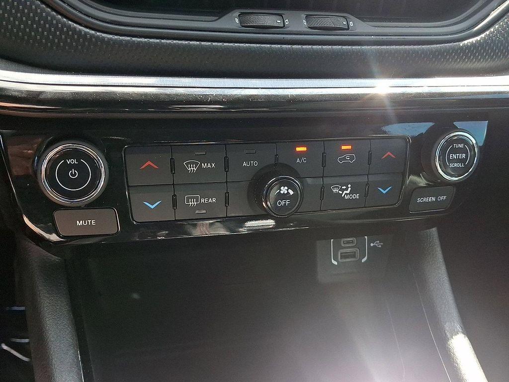 used 2022 Jeep Compass car, priced at $18,299