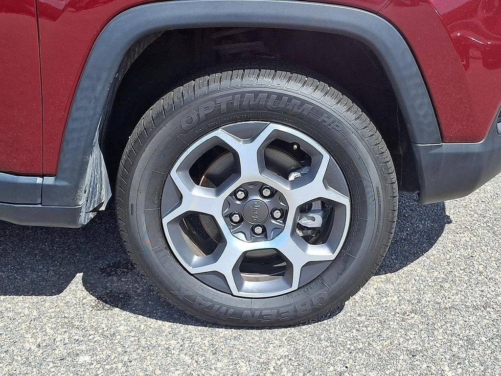 used 2022 Jeep Compass car, priced at $18,299