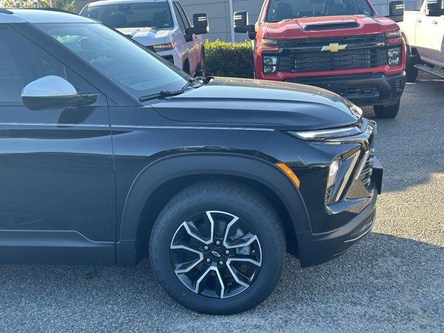 new 2025 Chevrolet TrailBlazer car, priced at $28,011