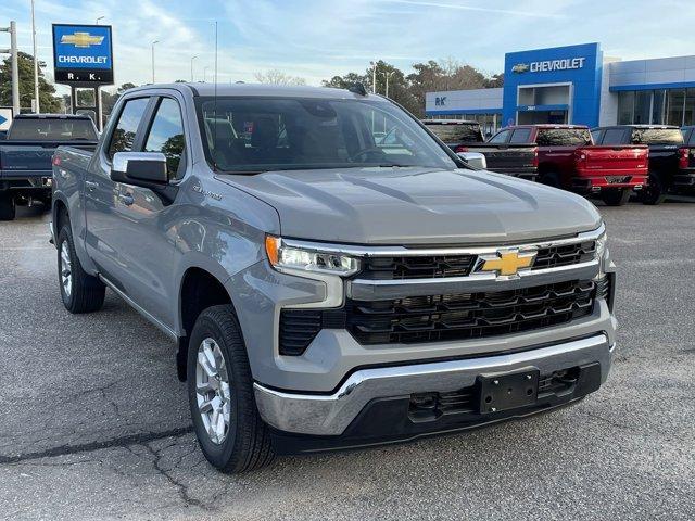 new 2024 Chevrolet Silverado 1500 car, priced at $47,676