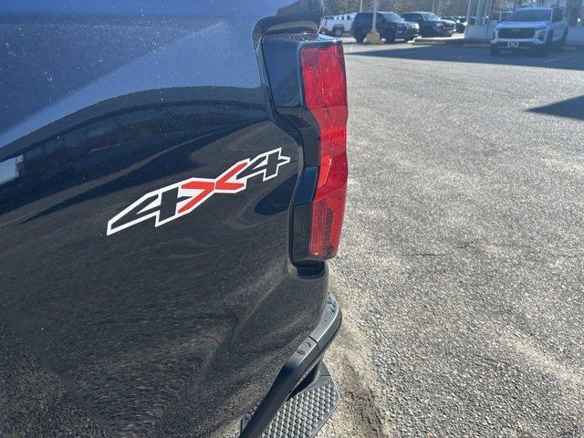 new 2024 Chevrolet Colorado car, priced at $38,850