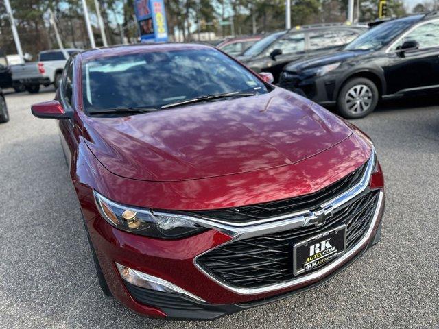 new 2025 Chevrolet Malibu car, priced at $27,690