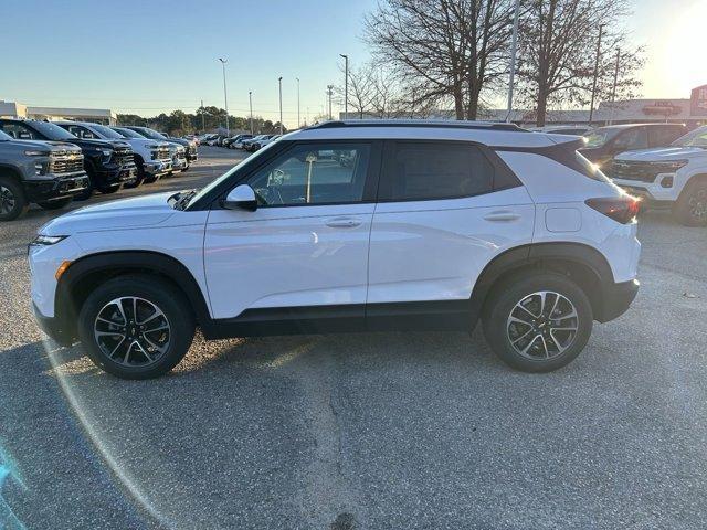 new 2025 Chevrolet TrailBlazer car, priced at $27,475