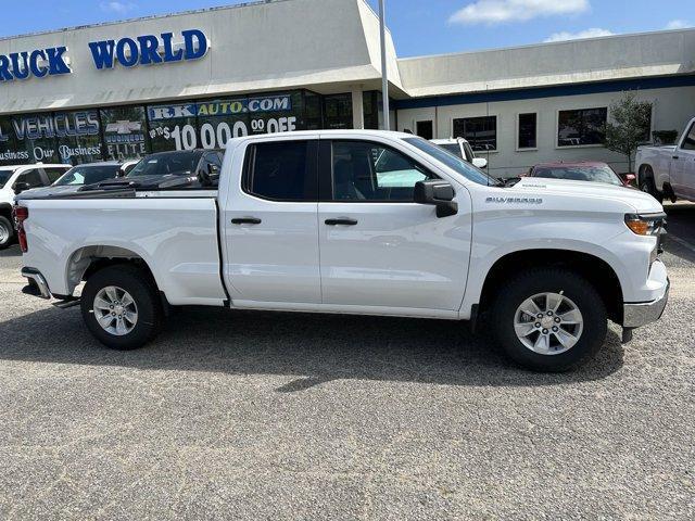 new 2024 Chevrolet Silverado 1500 car, priced at $41,105