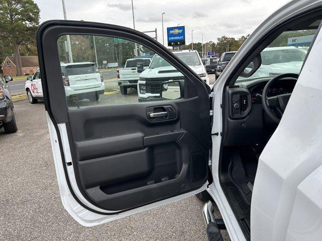 new 2025 Chevrolet Silverado 1500 car, priced at $32,370