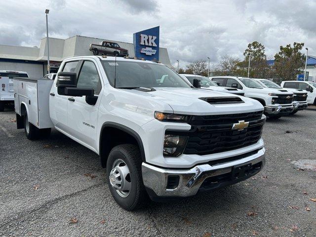 new 2024 Chevrolet Silverado 3500 car, priced at $75,236