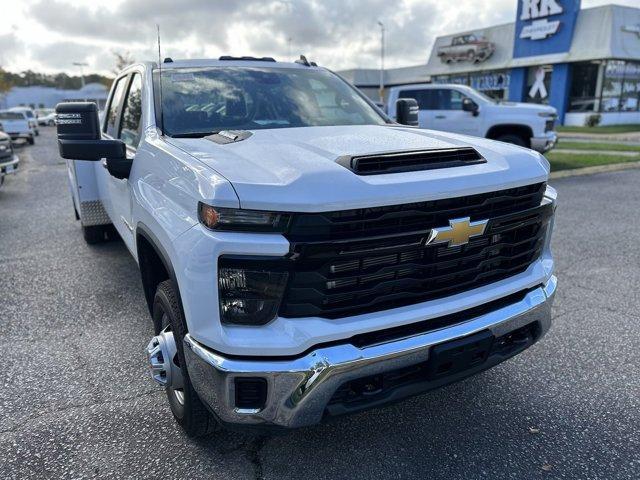 new 2024 Chevrolet Silverado 3500 car, priced at $82,639