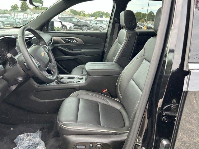 used 2023 Chevrolet Traverse car, priced at $46,997