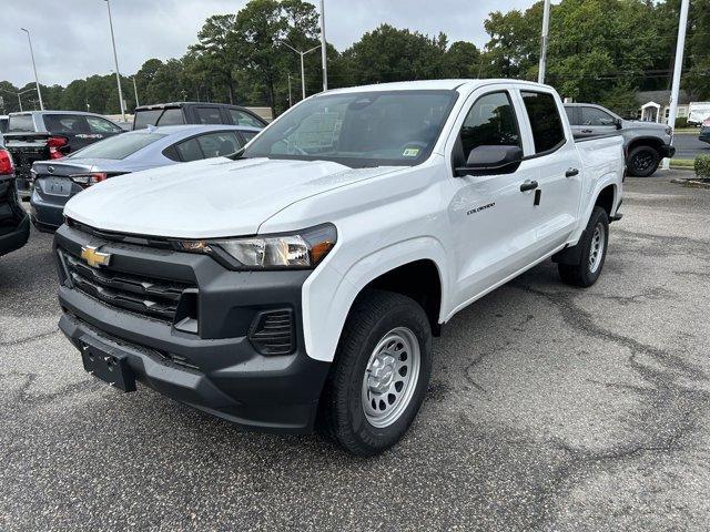 new 2024 Chevrolet Colorado car, priced at $31,900