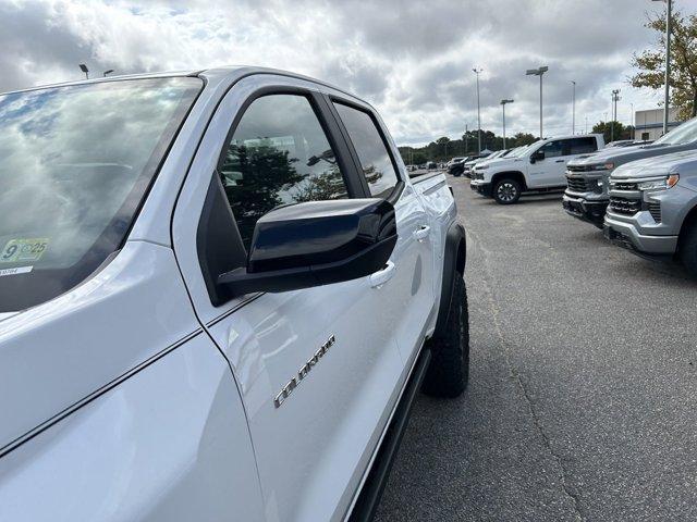 new 2024 Chevrolet Colorado car, priced at $50,185