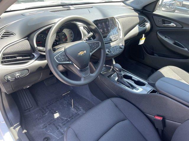 new 2024 Chevrolet Malibu car, priced at $25,156