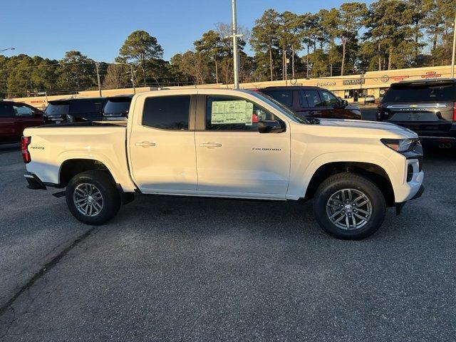 new 2024 Chevrolet Colorado car, priced at $39,650