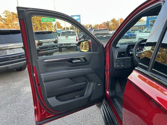 new 2025 Chevrolet Suburban car, priced at $77,250