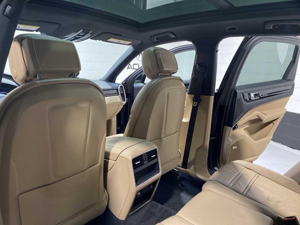 used 2019 Porsche Cayenne car, priced at $39,980