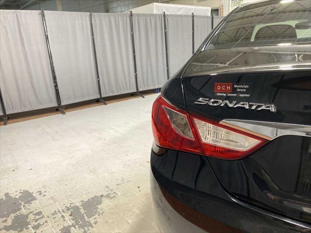 used 2013 Hyundai Sonata car, priced at $3,980
