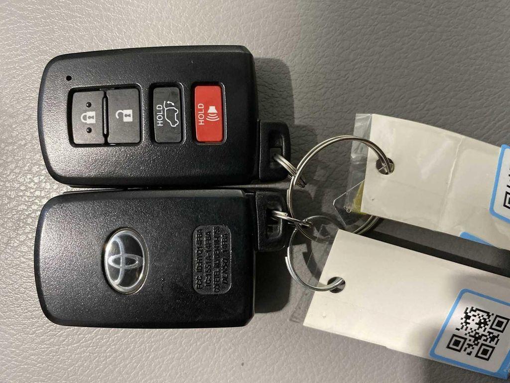 used 2019 Toyota Highlander car, priced at $25,980