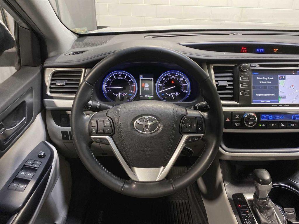used 2019 Toyota Highlander car, priced at $25,980