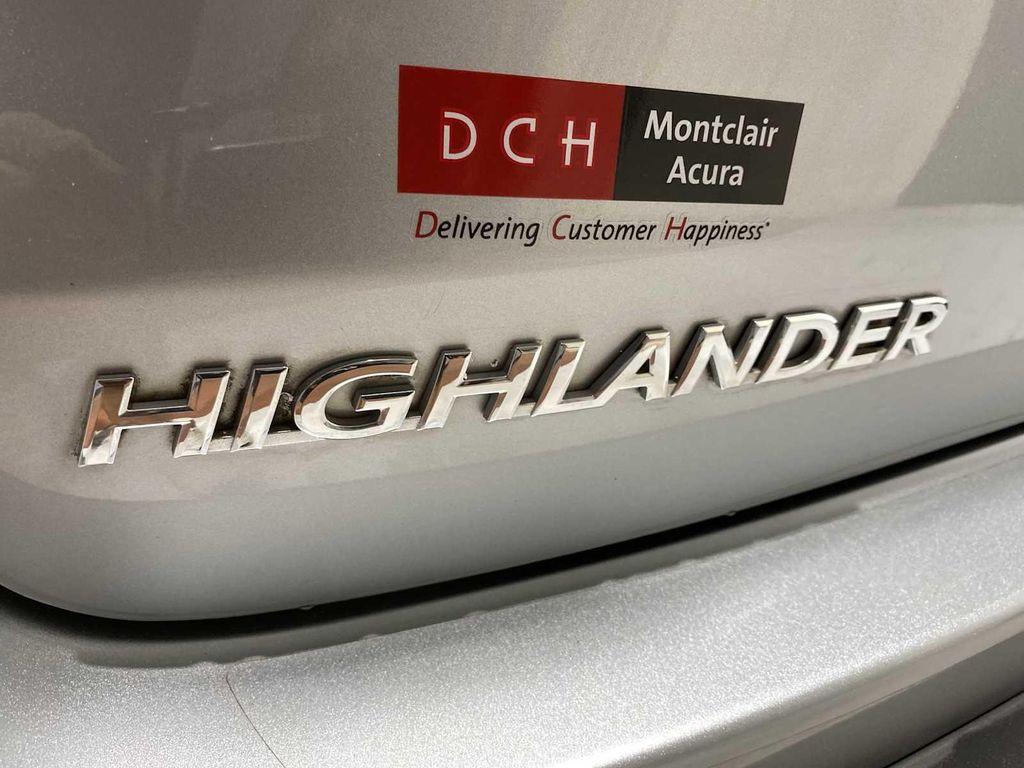 used 2019 Toyota Highlander car, priced at $25,980