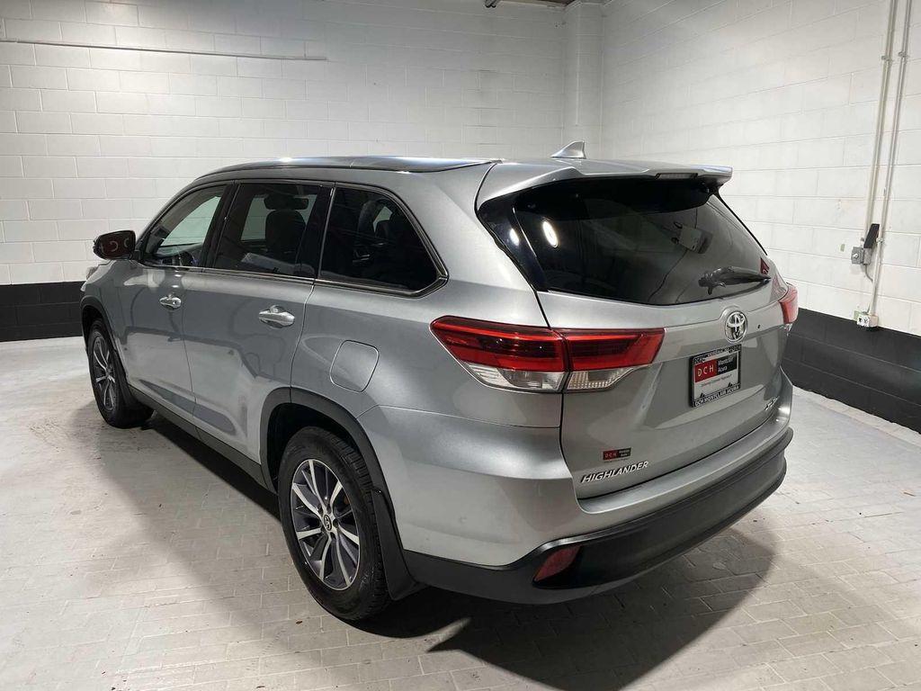 used 2019 Toyota Highlander car, priced at $25,980