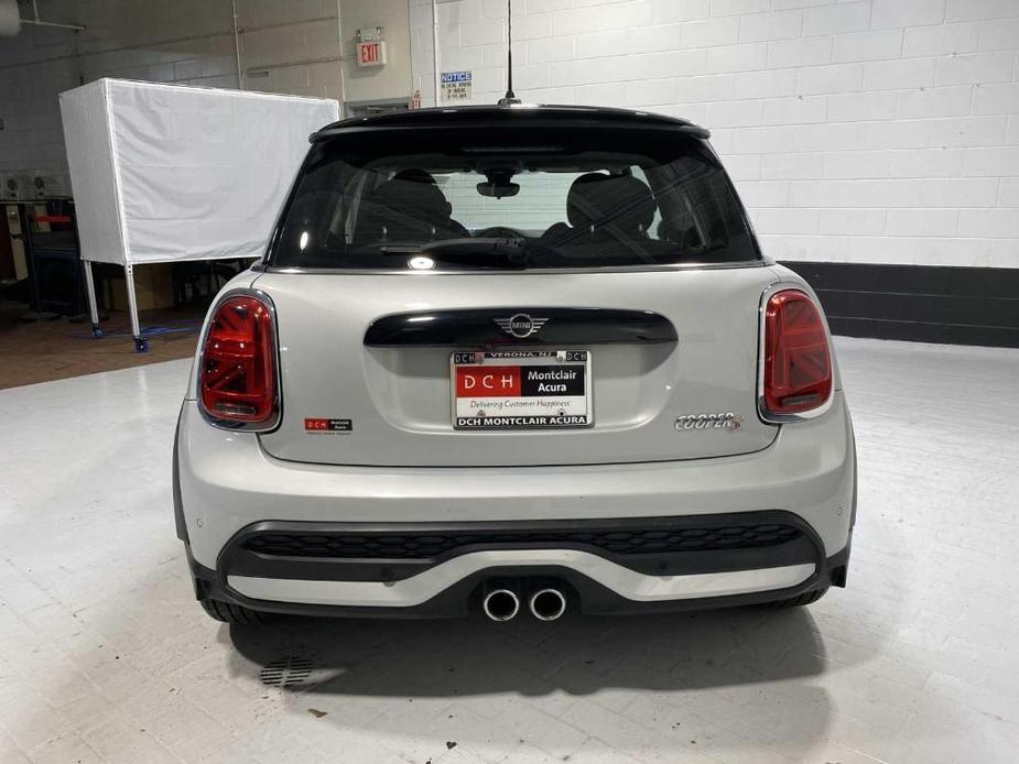 used 2022 MINI Hardtop car, priced at $23,880