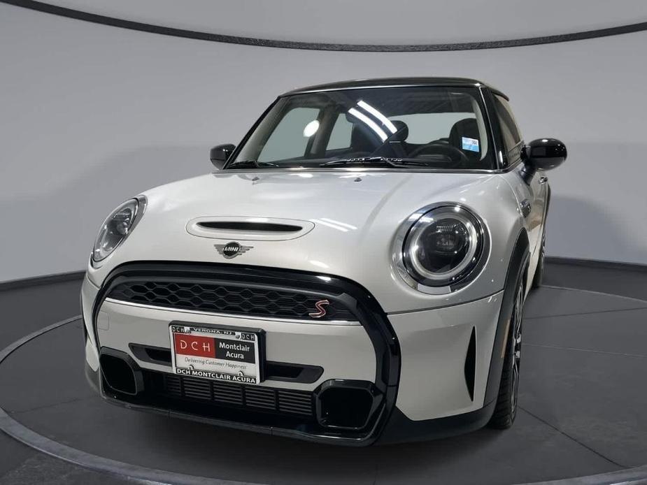 used 2022 MINI Hardtop car, priced at $23,880