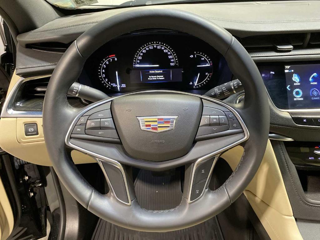 used 2018 Cadillac XT5 car, priced at $19,520