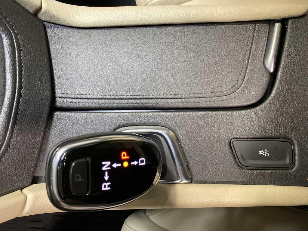 used 2018 Cadillac XT5 car, priced at $19,520