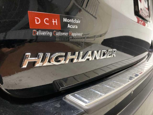 used 2019 Toyota Highlander Hybrid car, priced at $28,580