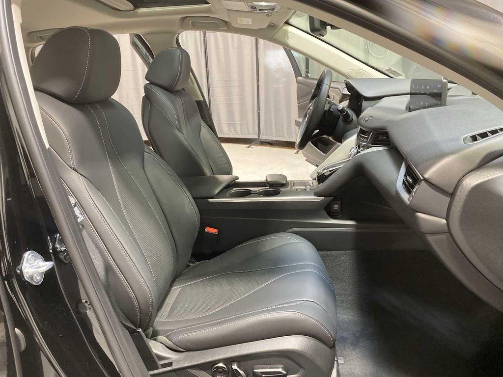 used 2025 Acura TLX car, priced at $37,880