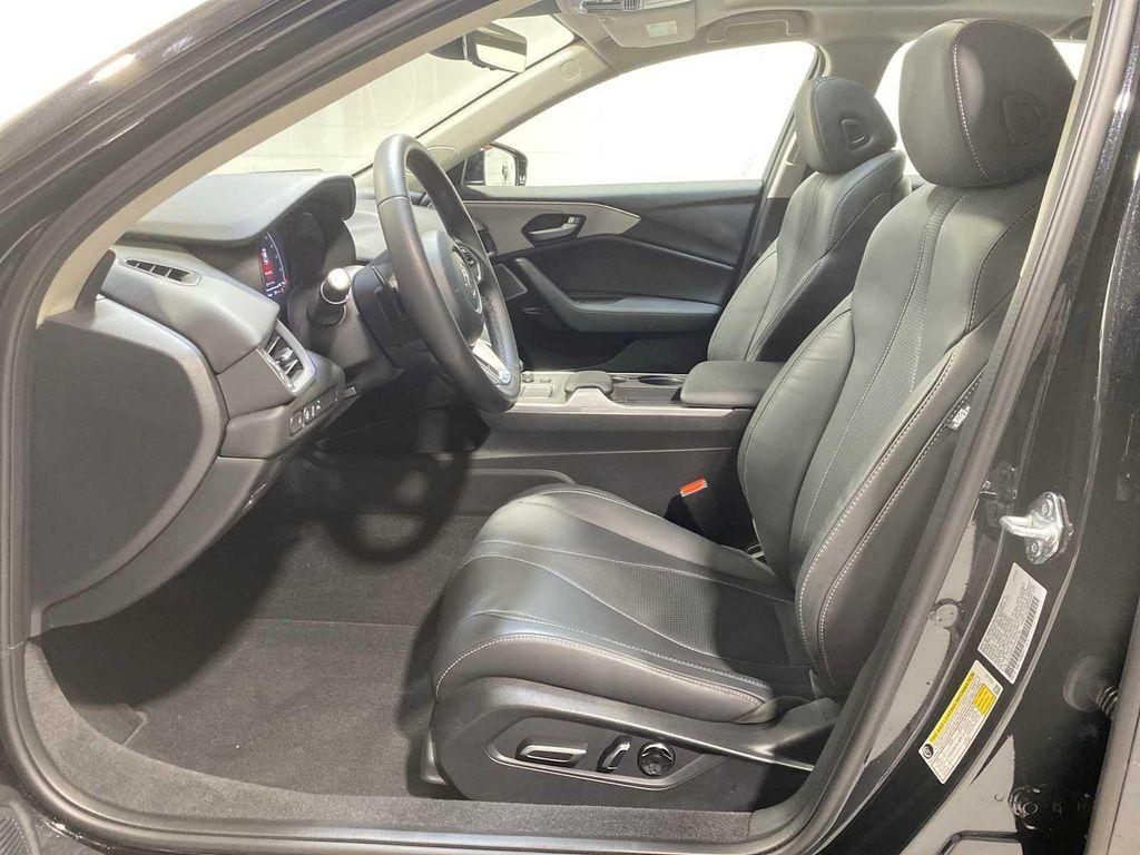 used 2025 Acura TLX car, priced at $37,880