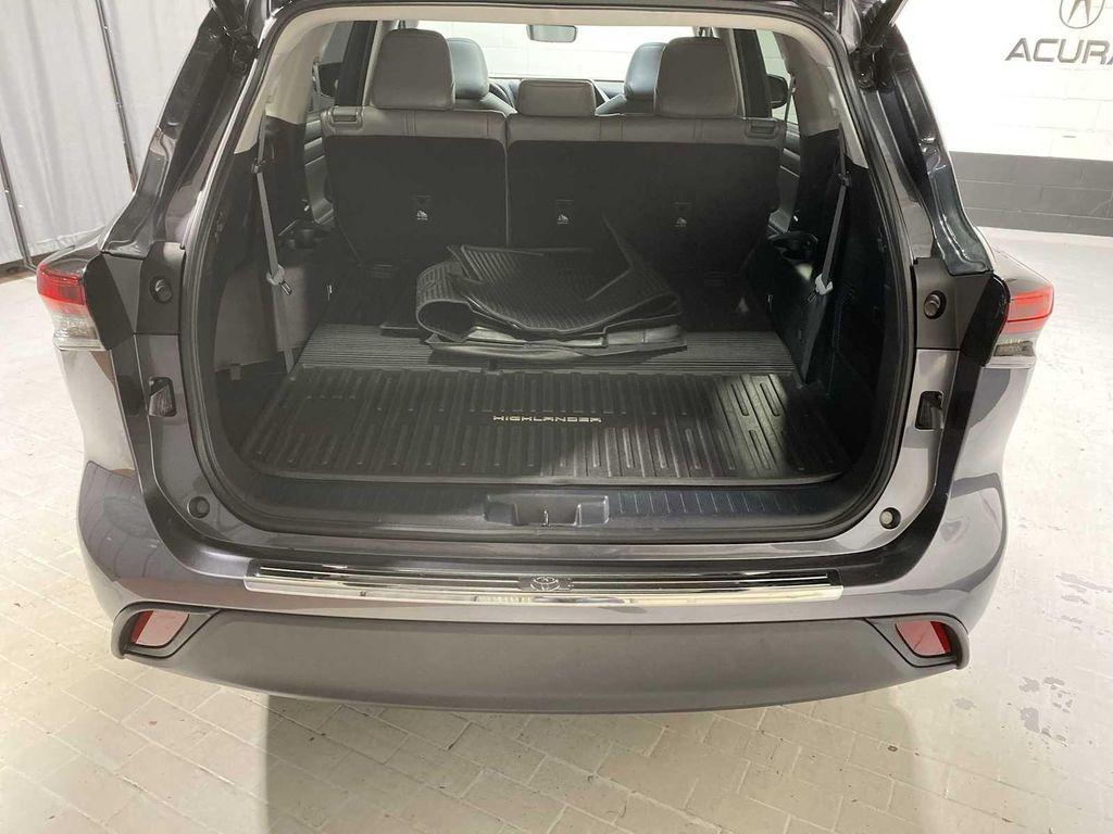 used 2023 Toyota Highlander car, priced at $35,480