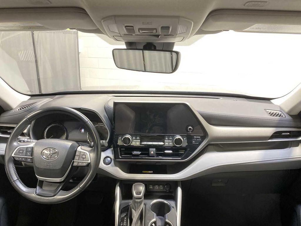 used 2023 Toyota Highlander car, priced at $35,480