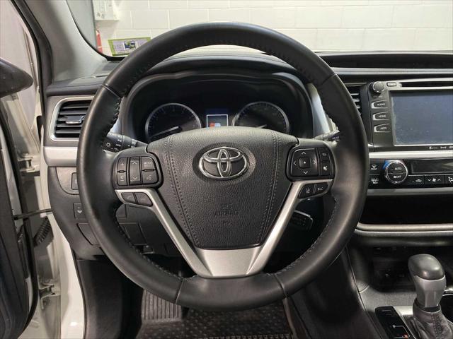 used 2019 Toyota Highlander car, priced at $26,780