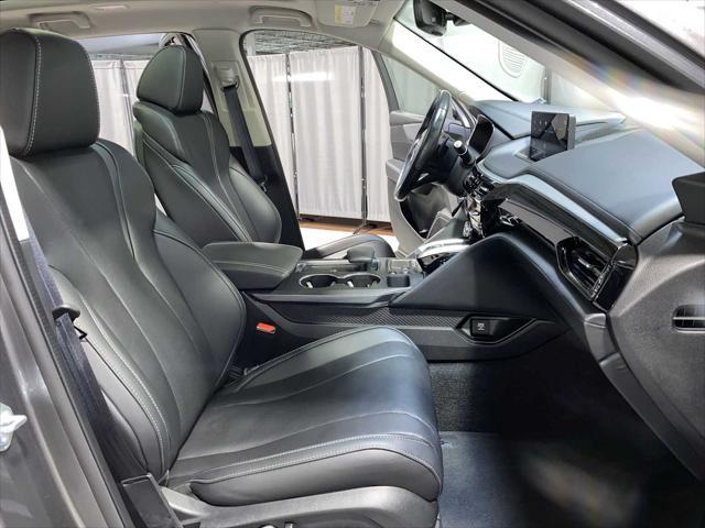 used 2023 Acura MDX car, priced at $42,980