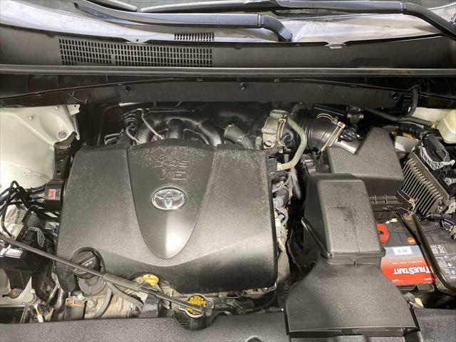 used 2017 Toyota Highlander car, priced at $22,980